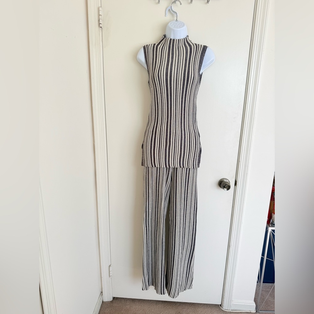 House of Harlow 1960 Black and White Striped Metallic Set